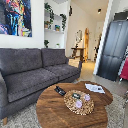 Hayarkon 24 Beach Apartment Tlv テル・アビブ エクステリア 写真
