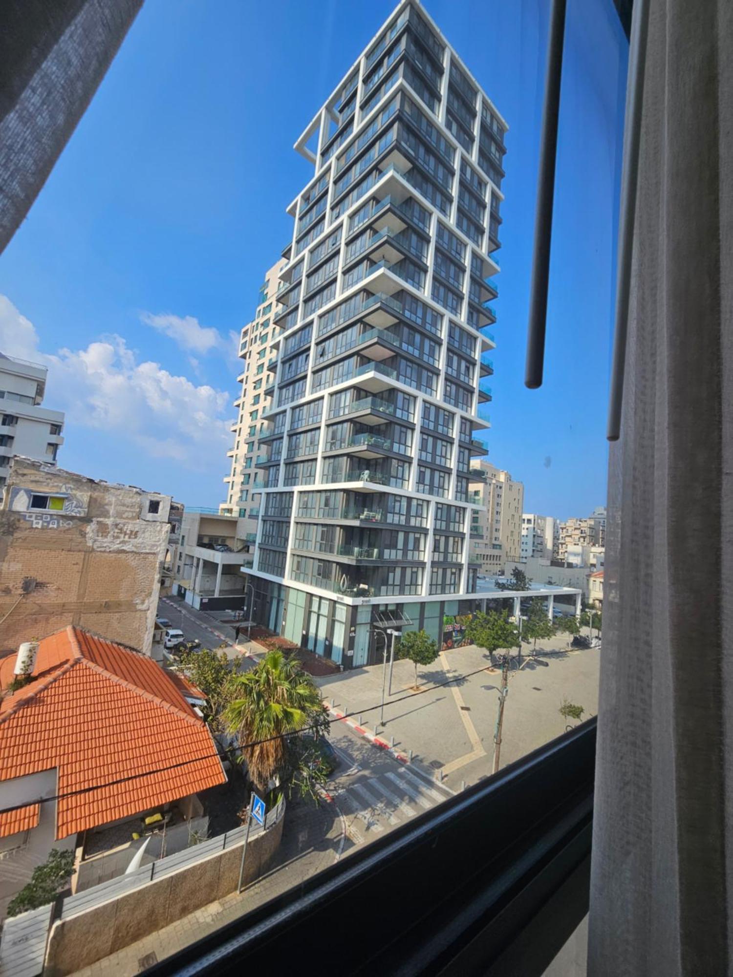 Hayarkon 24 Beach Apartment Tlv テル・アビブ エクステリア 写真