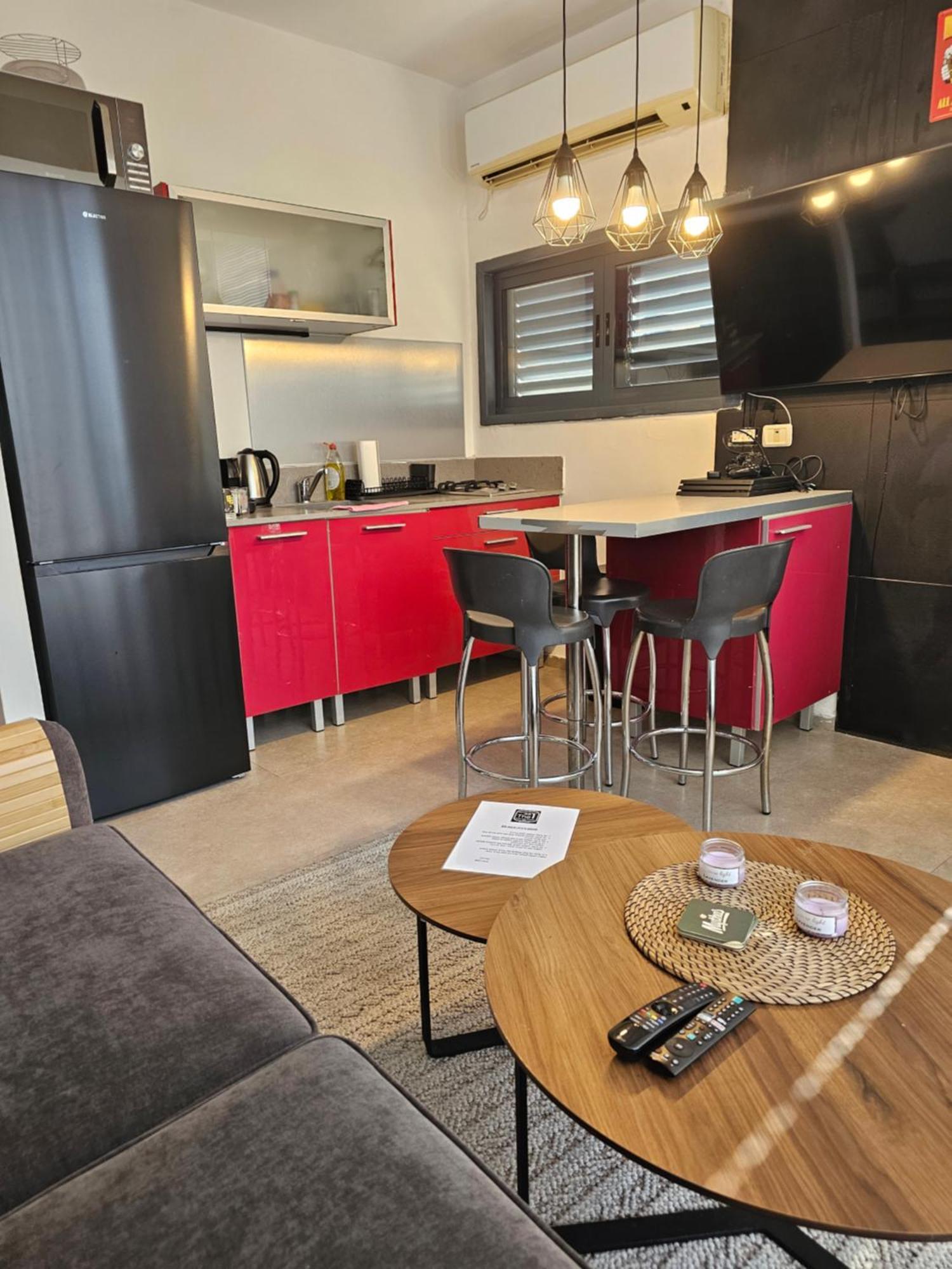 Hayarkon 24 Beach Apartment Tlv テル・アビブ エクステリア 写真