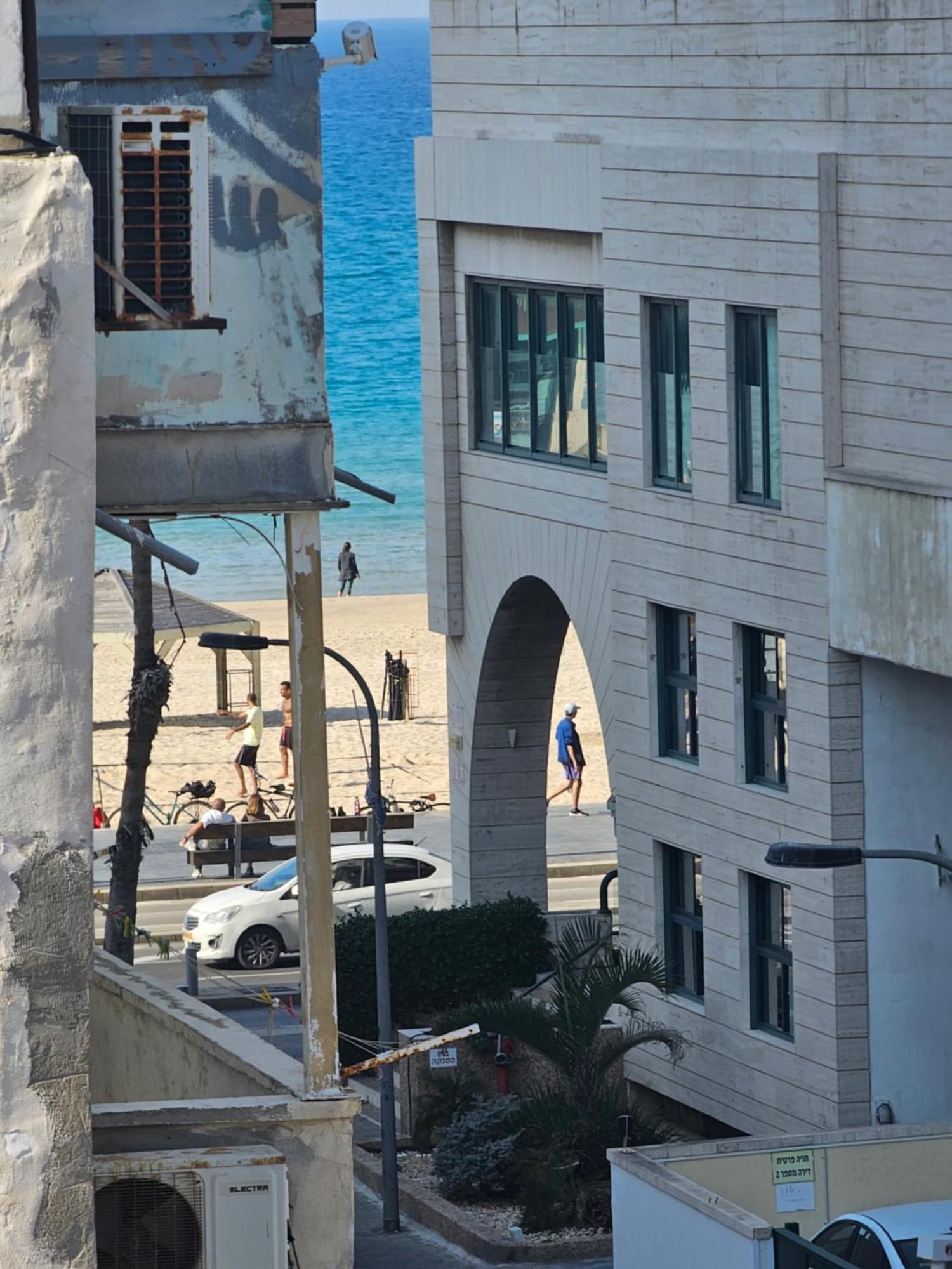 Hayarkon 24 Beach Apartment Tlv テル・アビブ エクステリア 写真